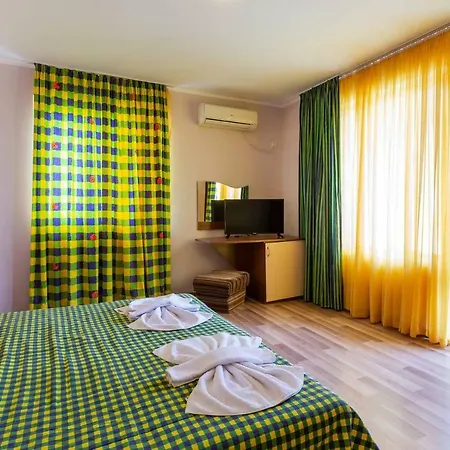 Quiet 2 Bdrs In Dafinka Ik Holiday home *